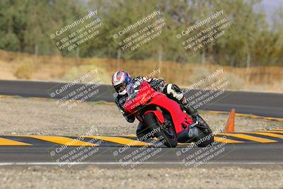 media/Oct-09-2022-SoCal Trackdays (Sun) [[95640aeeb6]]/Turn 3 (930am)/